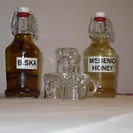 Pod Lipom Apartman Roč