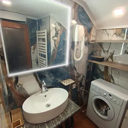 Pod Lipom Apartman *