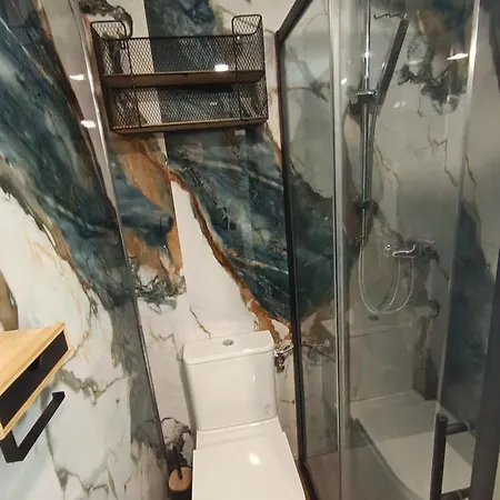 Pod Lipom Apartman Roc