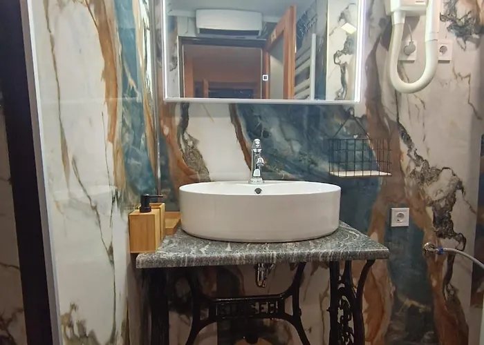 Pod Lipom Apartman Roc